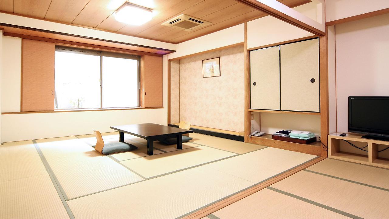 Miyajima Hotel Makoto Hatsukaichi Extérieur photo